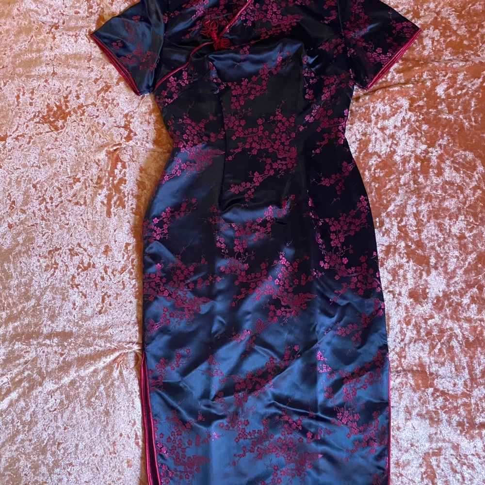 Vintage Girls “Cowboy China”Black & Red Floral Traditional Qipao Gown- Size 9